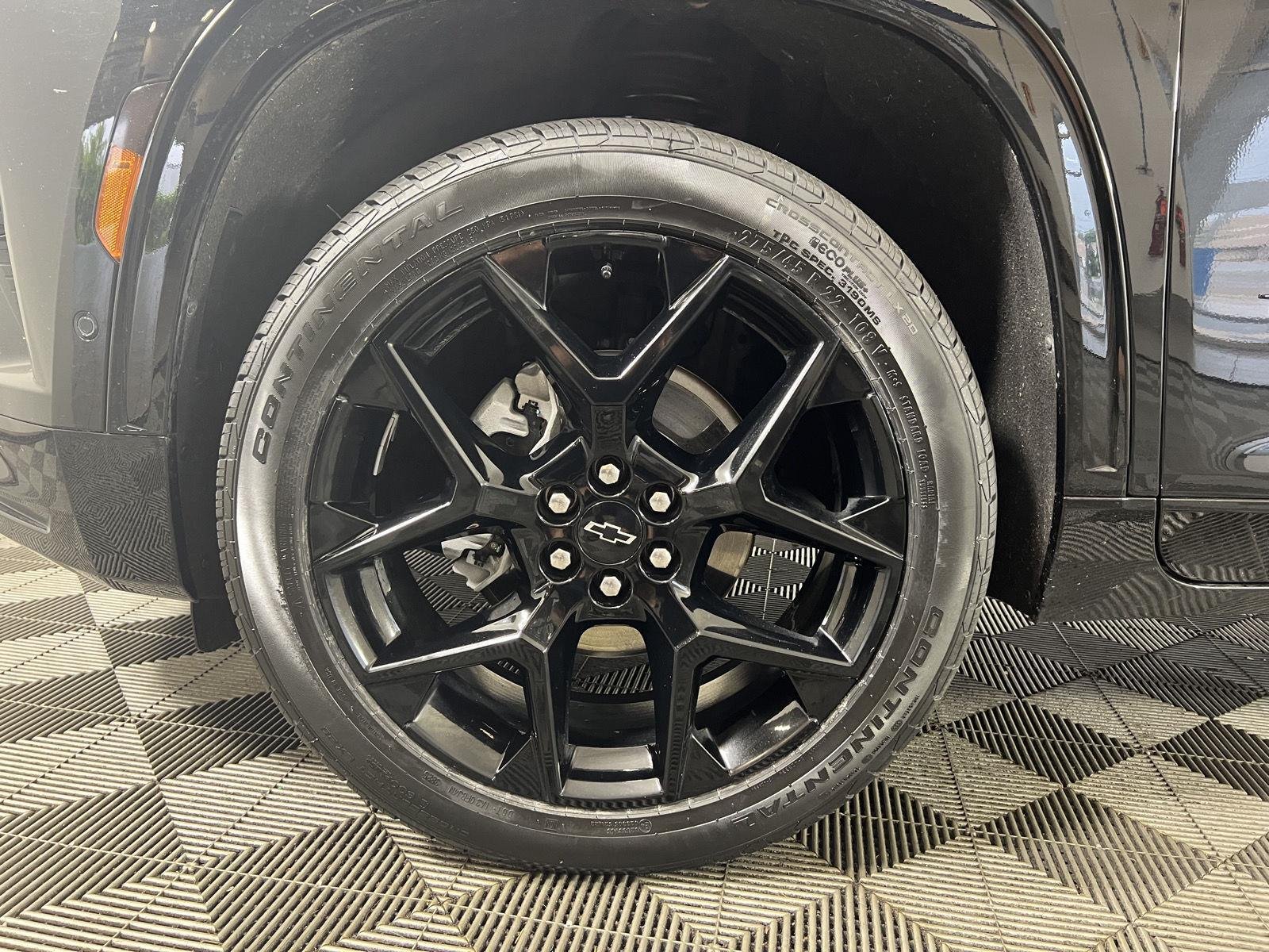 Used 2024 Mosaic Black Metallic Chevrolet AWD RS image 36