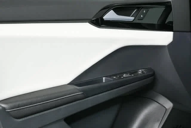 New 2026 Deep Black Pearl Volkswagen S image 6