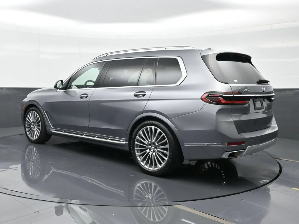 2023 BMW X7 40i - Photo 3