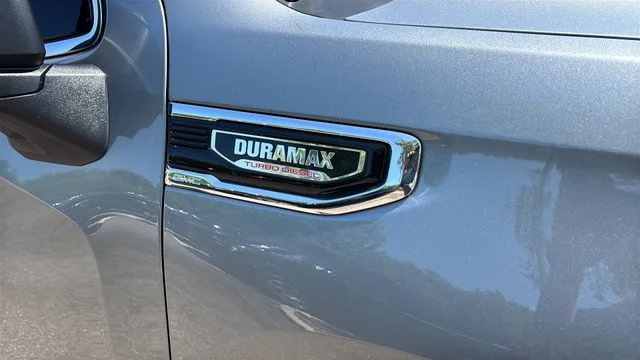 Used 2025 Sterling Metallic GMC Denali image 43