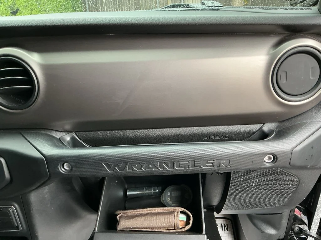 Used 2018 Black Jeep Unlimited Sport image 26