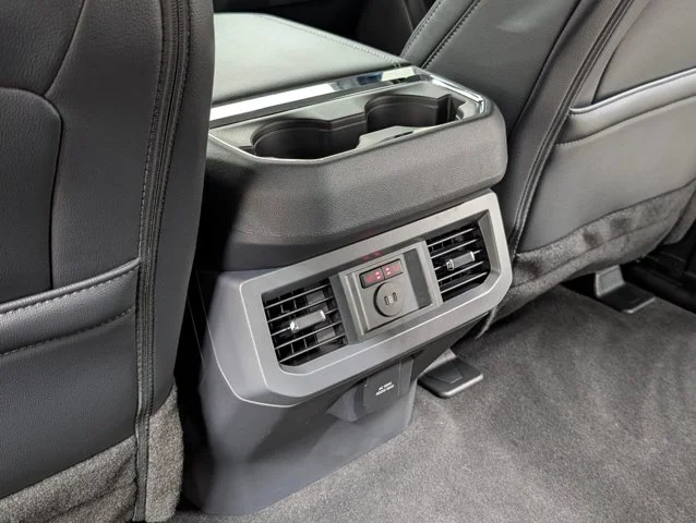 New 2026 Star White Metallic Tri-Coat Ford F-250® Lariat® image 62