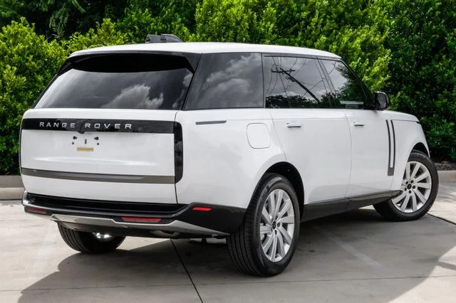 New 2026 White Land Rover SE image 11
