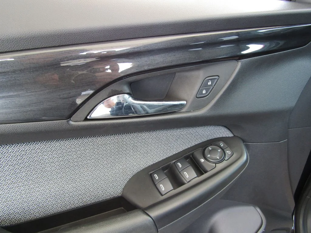 Used 2025 Black Chevrolet LT image 17