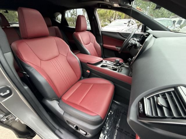 2025 Lexus NX 250 - Photo 26
