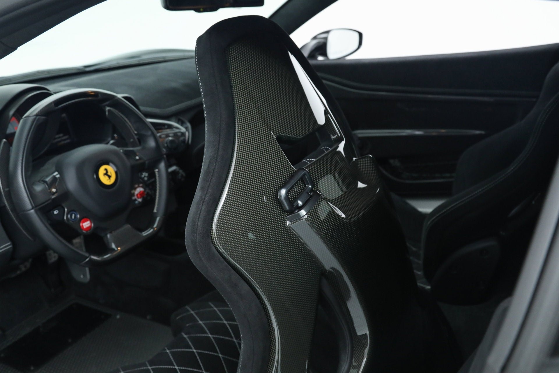 Certified Used 2015 Nero Ferrari  image 29