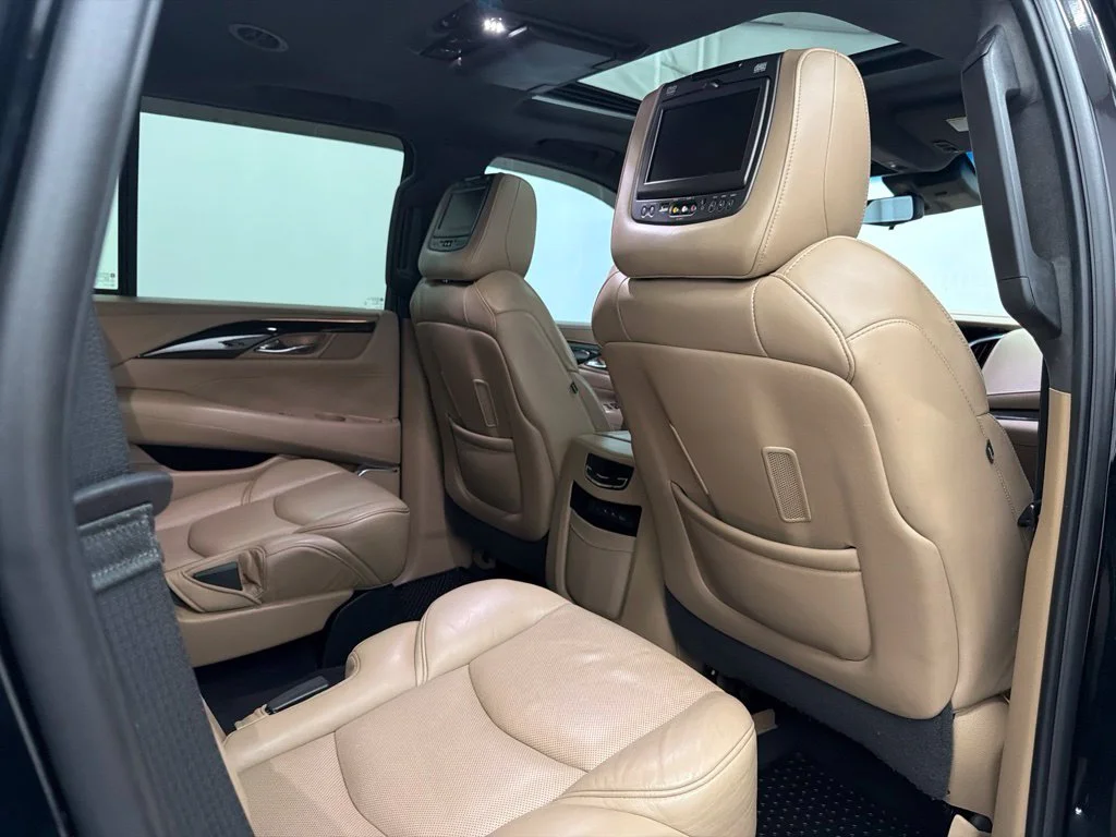 Used 2019 Black Cadillac Platinum Edition image 31