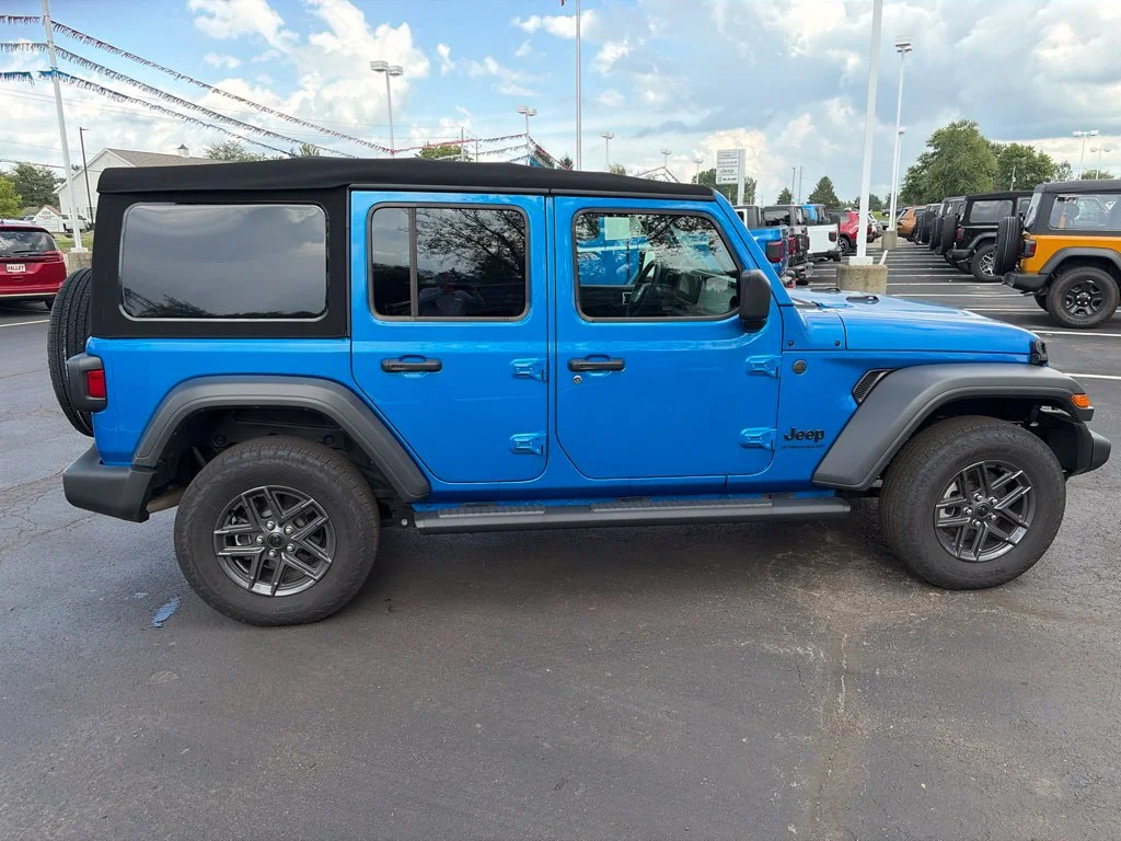Certified Used 2025 Blue Jeep Sport S image 9