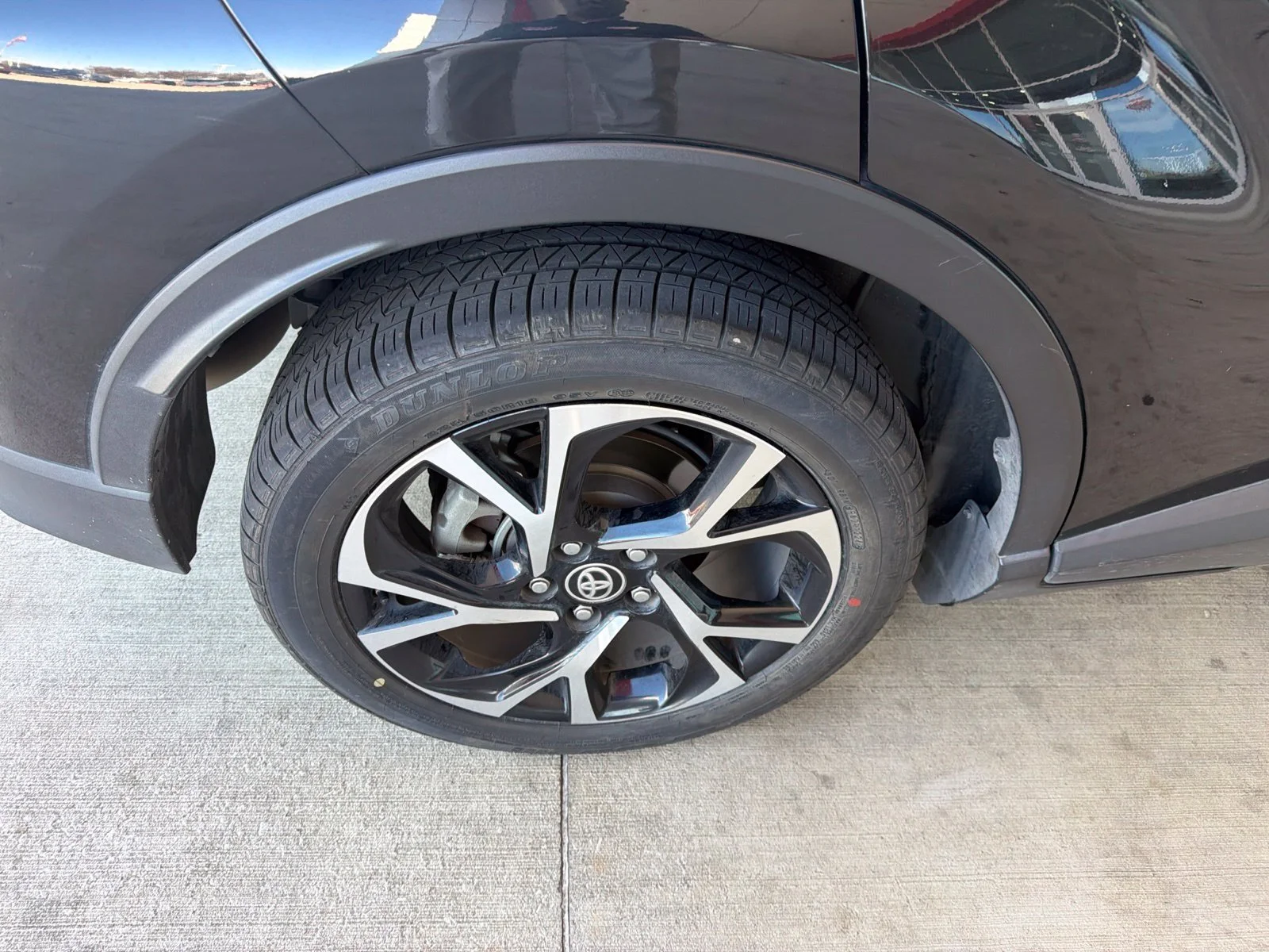 Used 2021  Toyota LE image 16