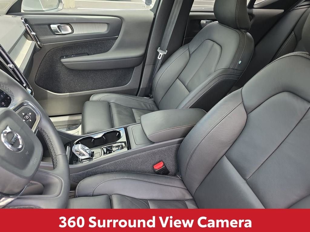 2023 Volvo XC40 Plus - Photo 16