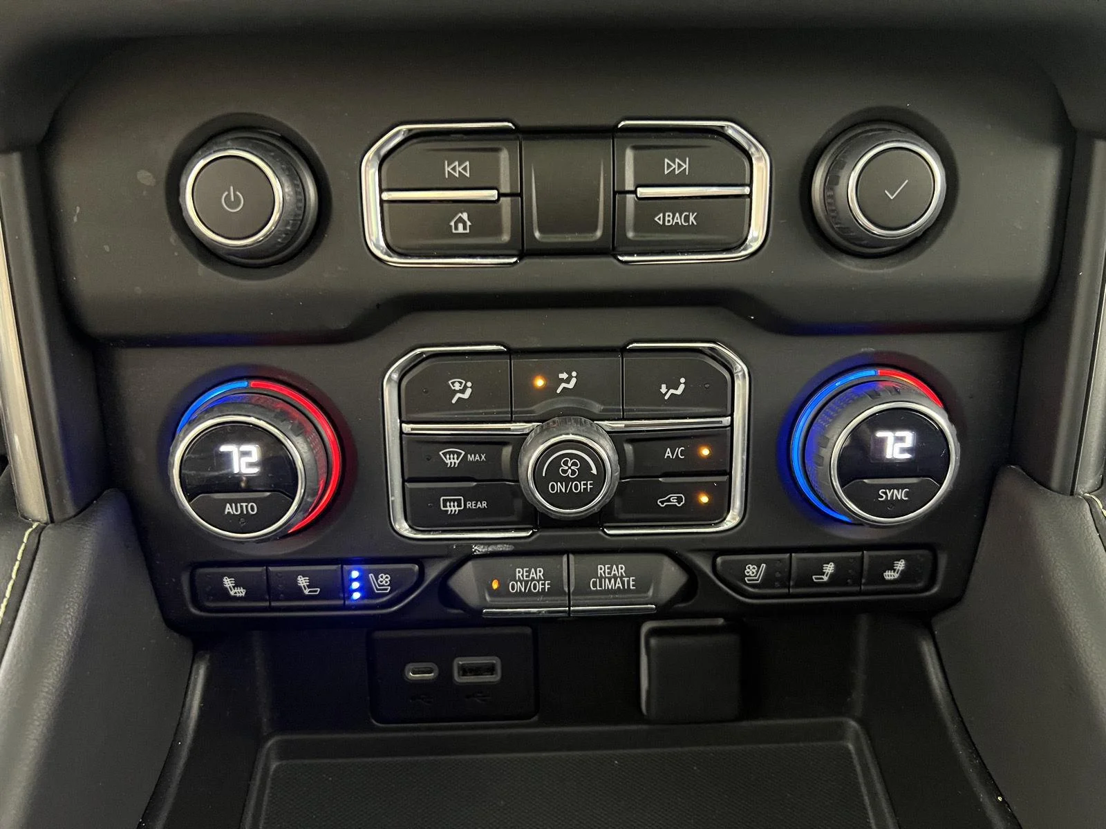 Used 2023 Black Chevrolet Premier image 19