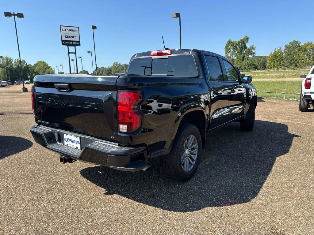 Used 2024 Black Chevrolet LT image 7
