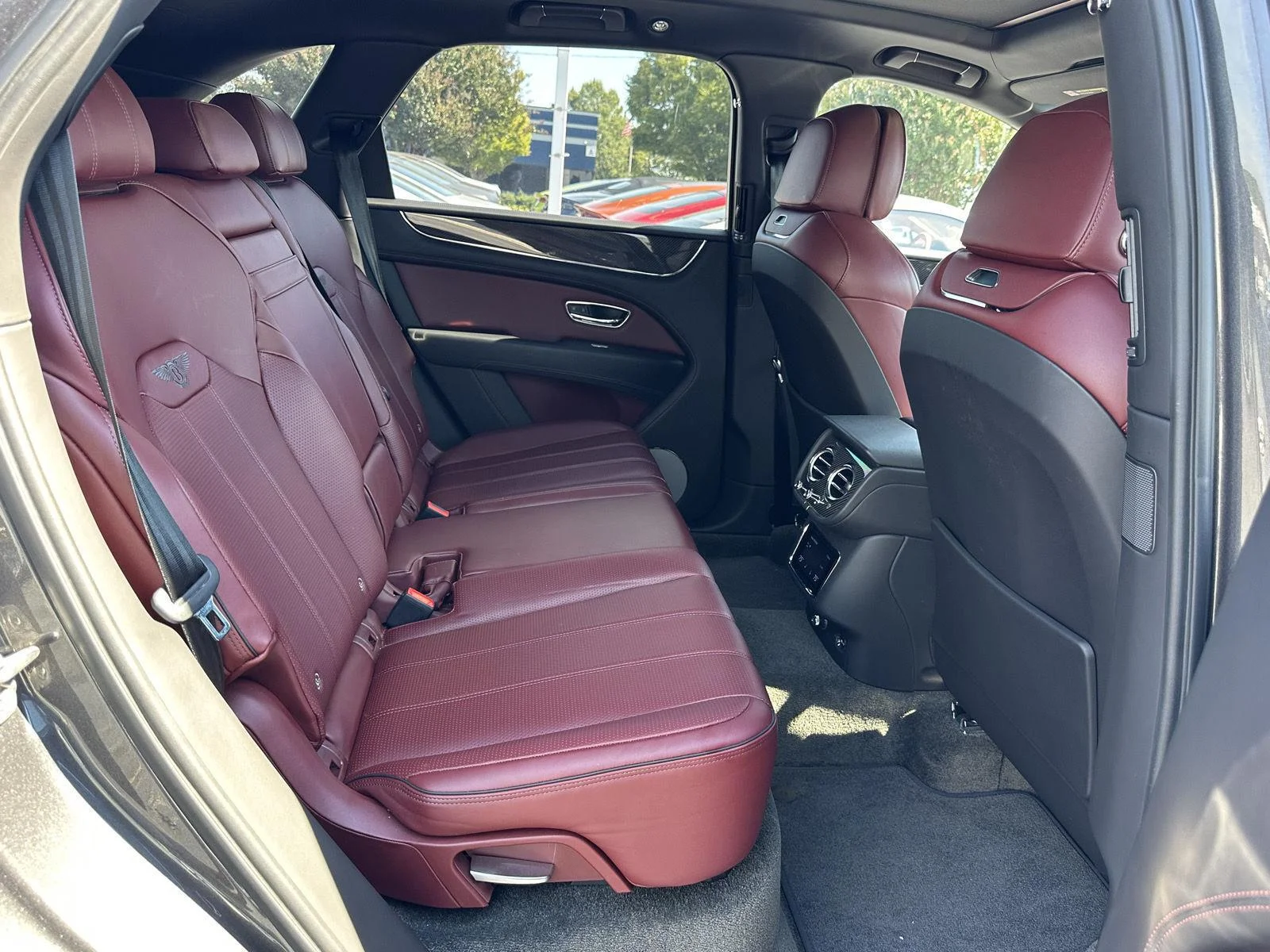 Certified Used 2022  Bentley V8 image 22