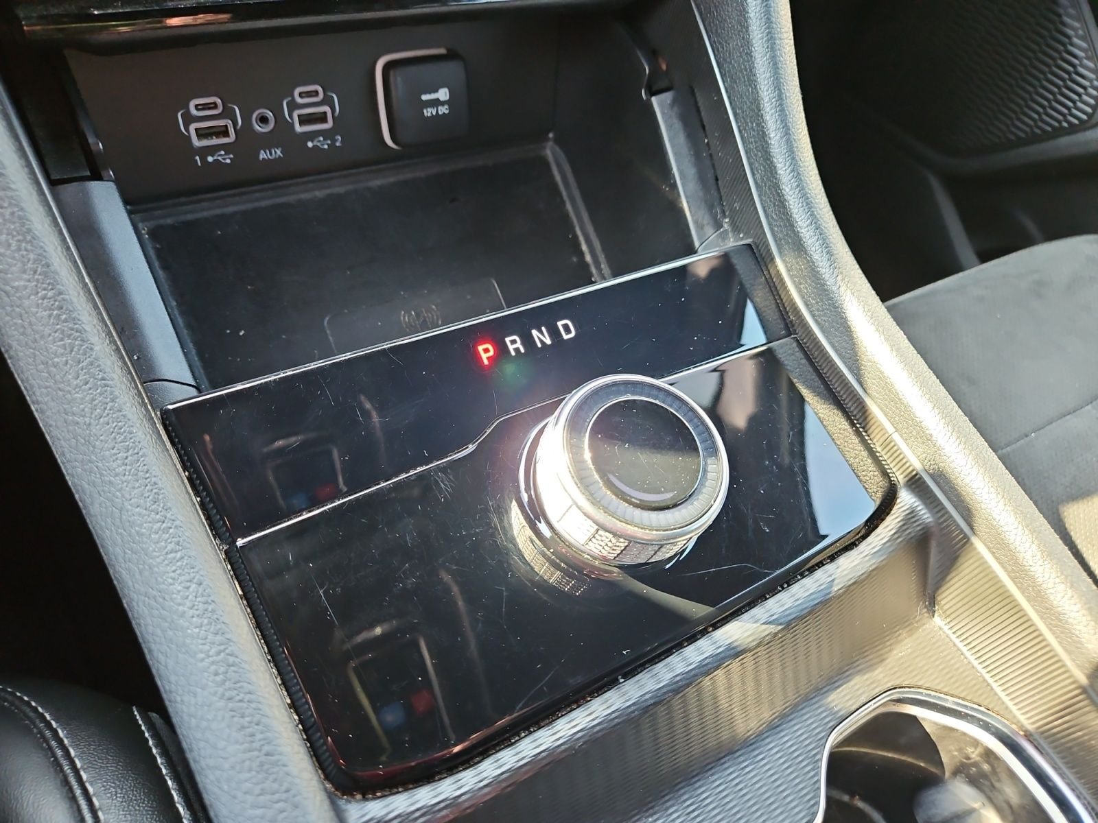 Used 2024 White Jeep Altitude image 26