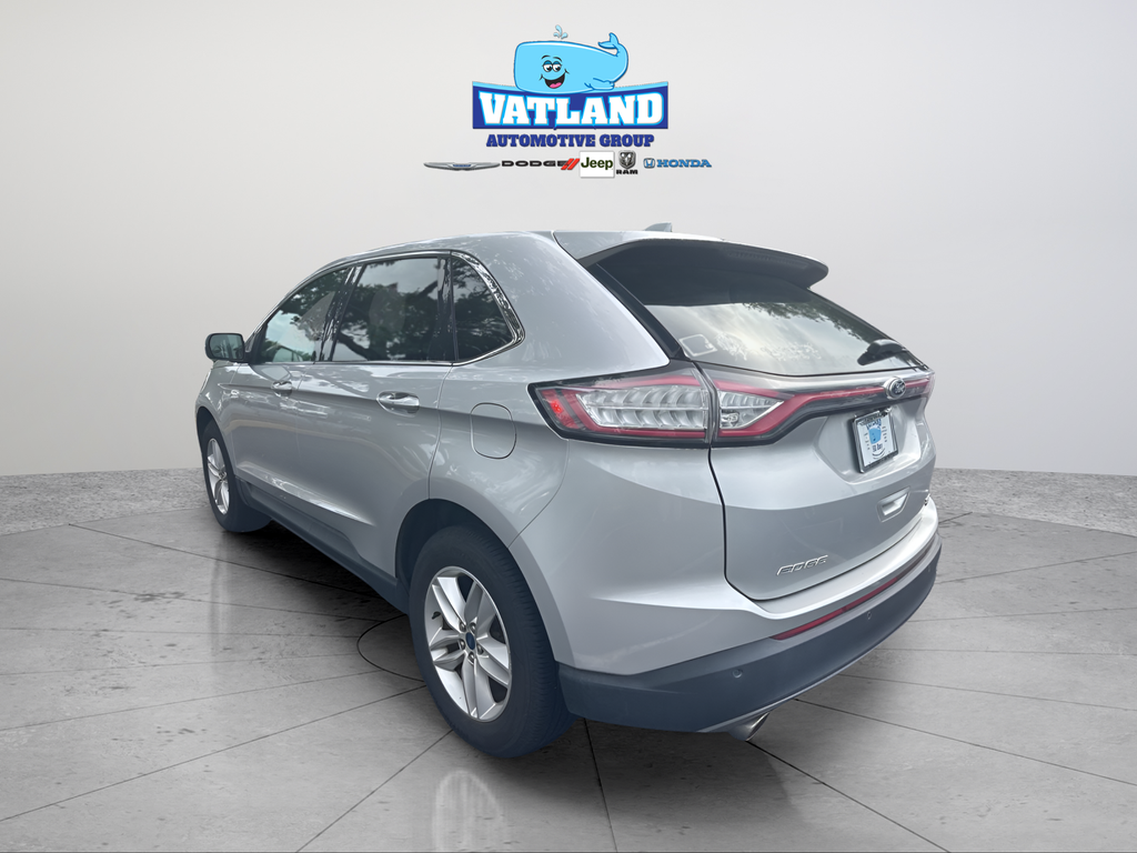 Used 2018 Silver Ford SEL image 3