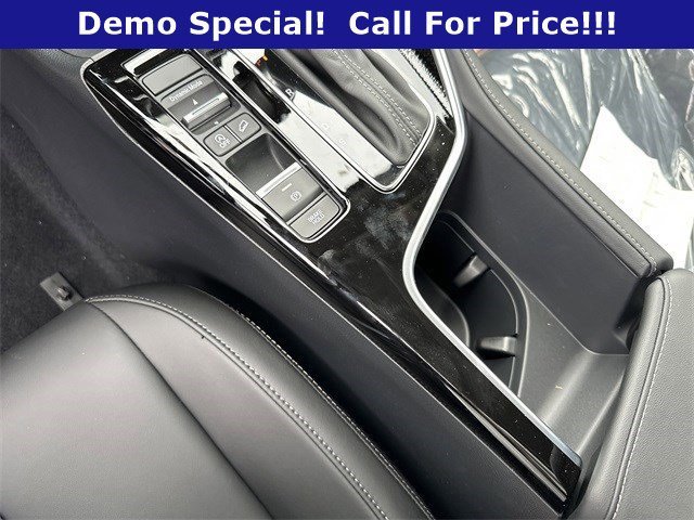 Used 2025 Crystal Black Pearl Acura Base image 23