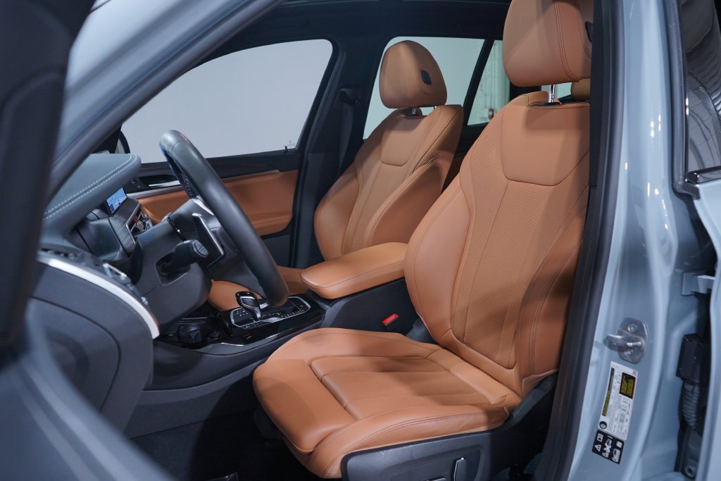 Certified Used 2024 Gray Metallic BMW M40i image 7