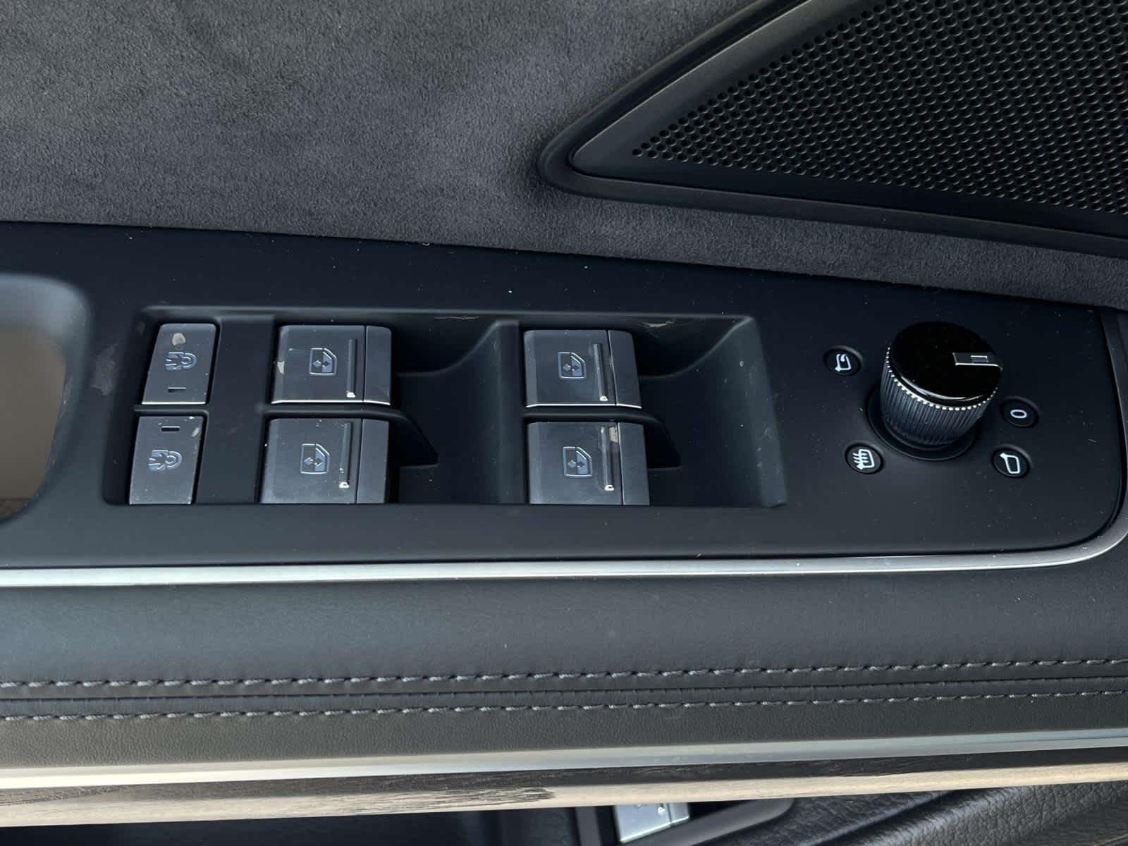 New 2026 R5R5/Black Audi  image 31