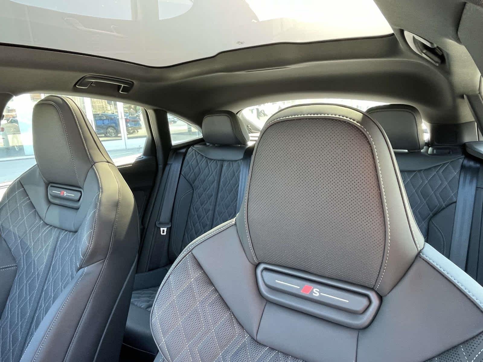 New 2026 9W9W/Blue Audi Premium Plus image 5