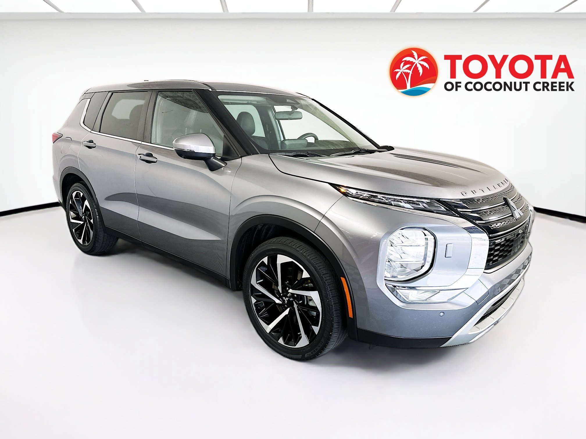 2023 Mitsubishi Outlander SE S-AWC's photo