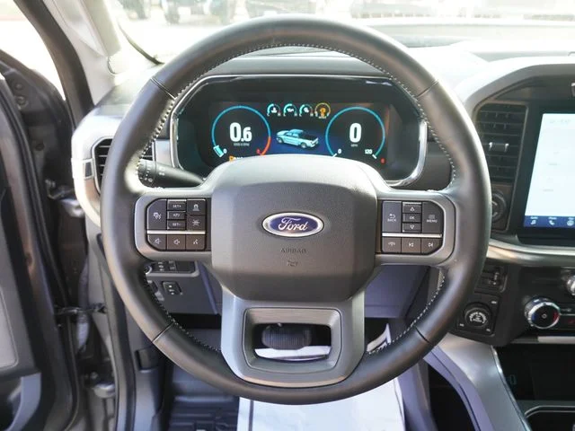 Used 2022 Gray Ford Lariat image 27