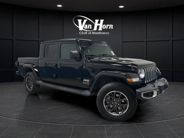 2022 Jeep Gladiator Overland's photo