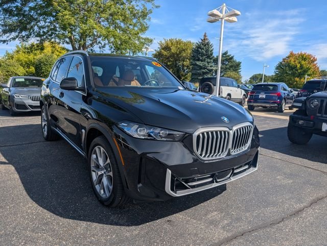 Certified Used 2026 Black Sapphire Metallic BMW xDrive40i image 7