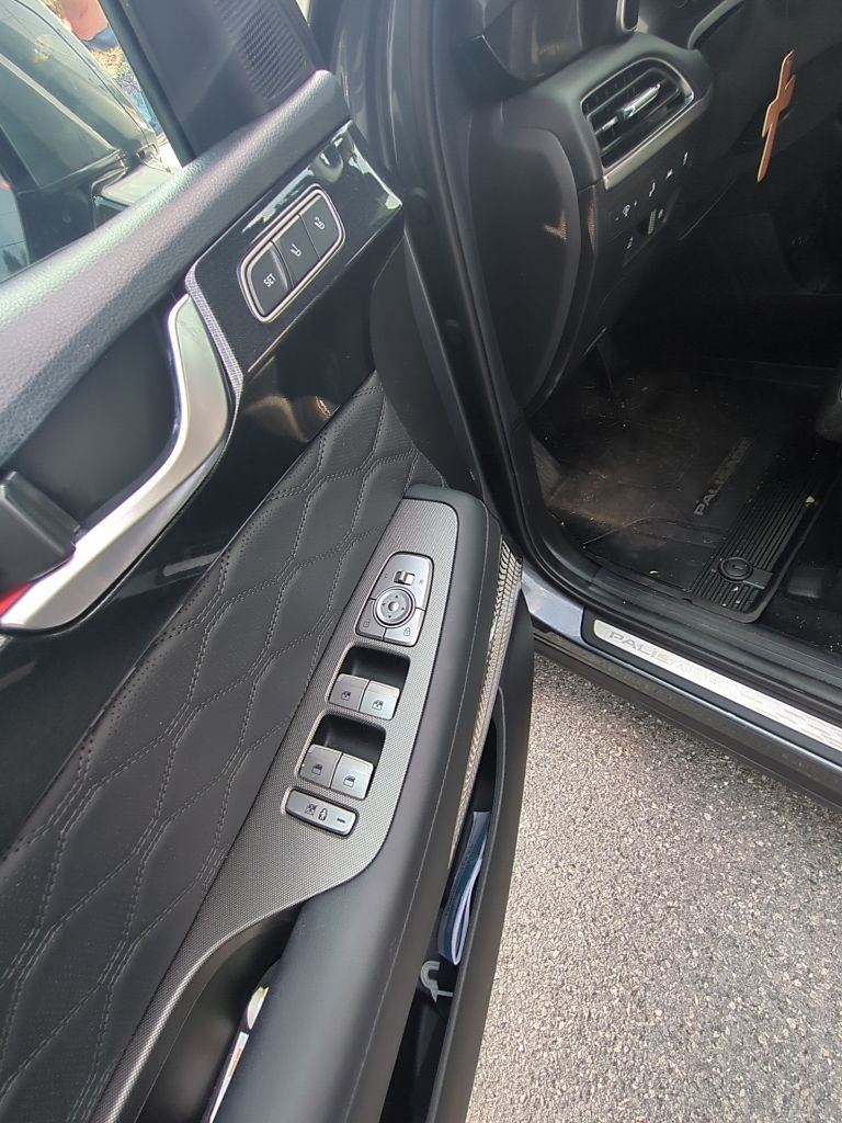 Used 2022 Gray Hyundai Calligraphy image 5