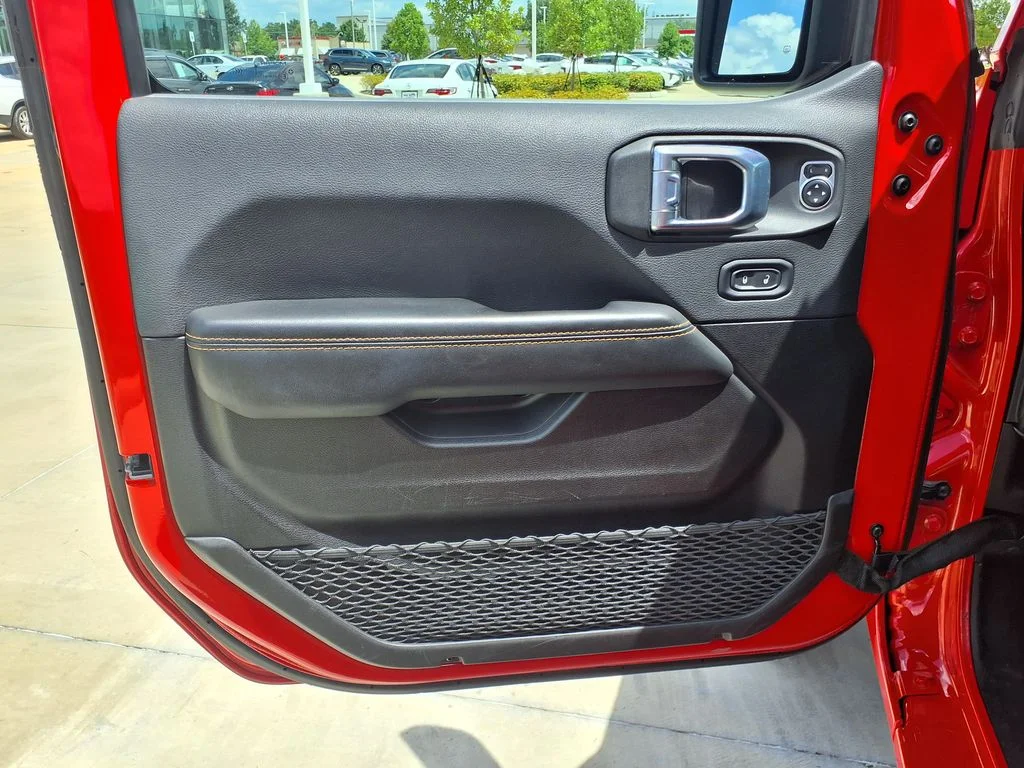 Used 2025 Red Jeep Sahara image 15