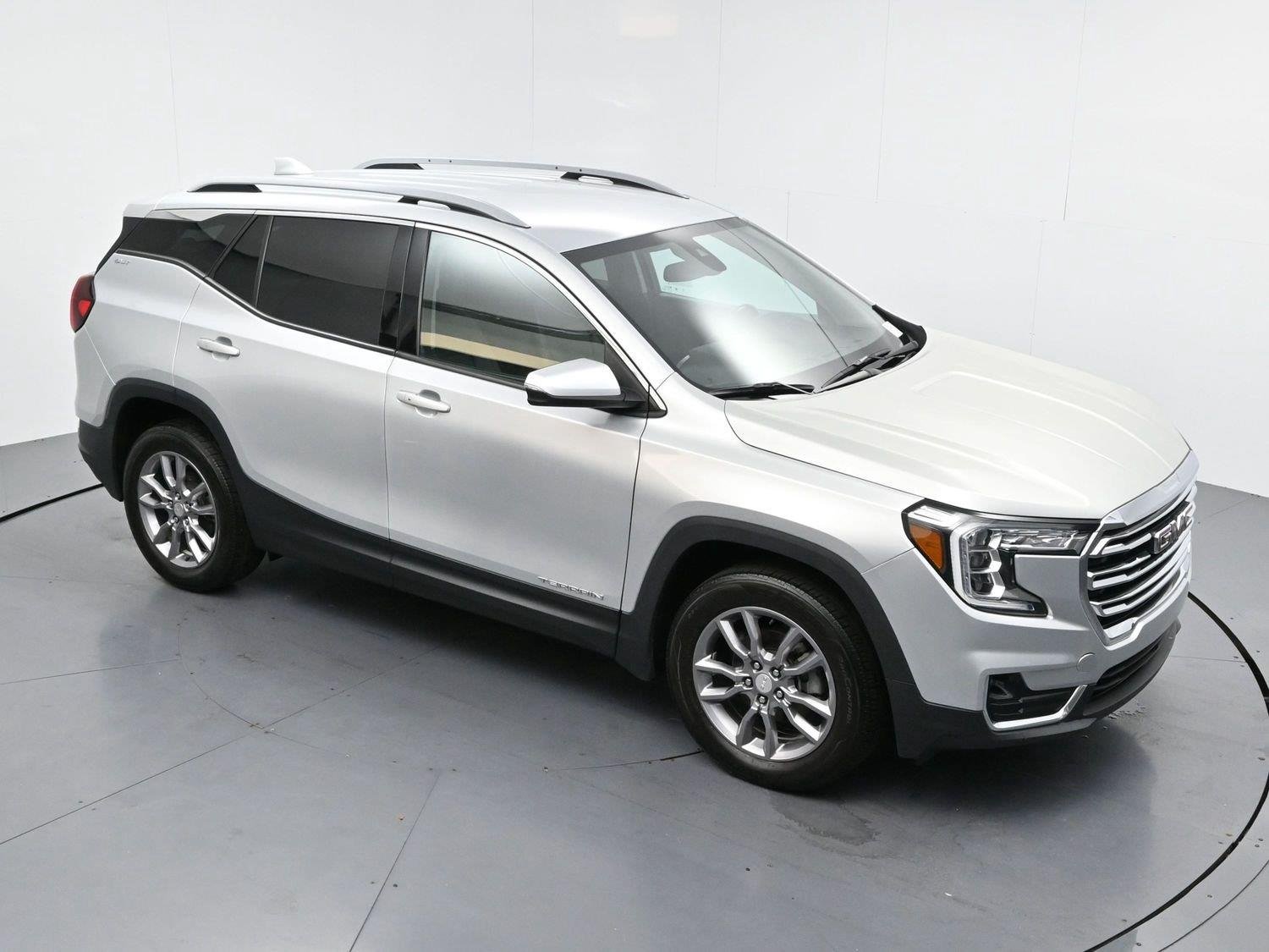 Used 2022 QUICKSILVER METALLIC GMC SLT image 36