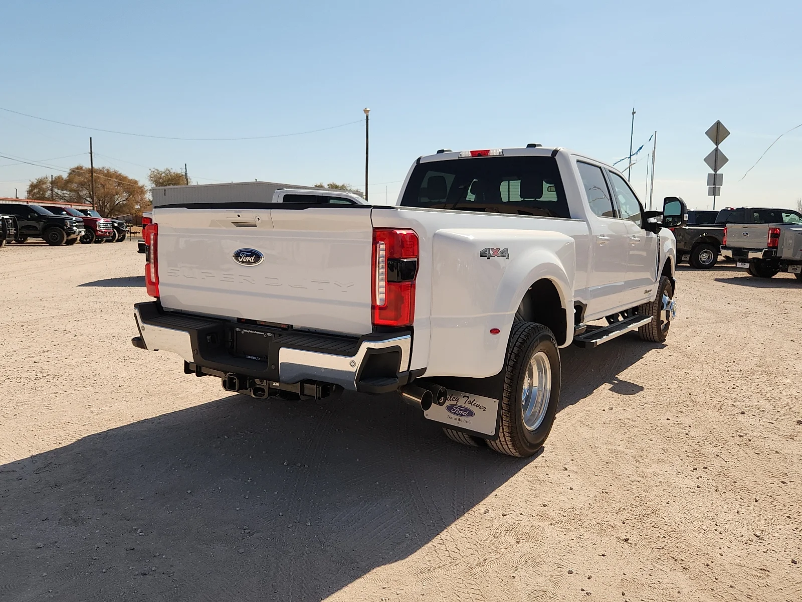 New 2026 Oxford White Ford Lariat image 7