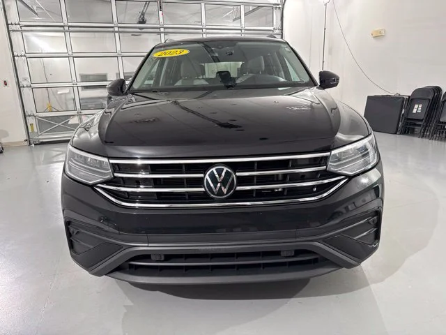 Used 2023  Volkswagen 2.0T S image 2
