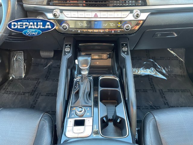 Used 2022 White Pearl Kia EX image 14