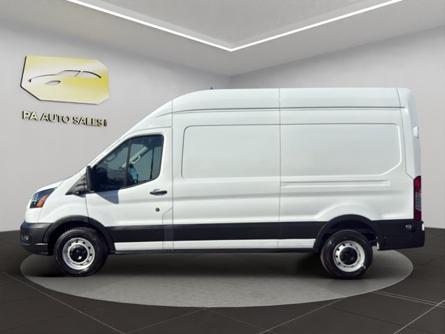Used 2024 White Ford  image 4