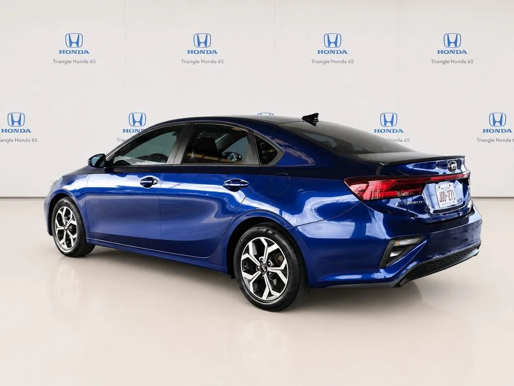 Used 2021  Kia FE image 4