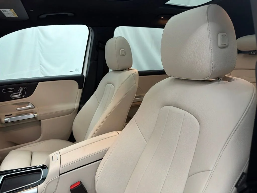 New 2026 White Mercedes-Benz GLB 250 image 13