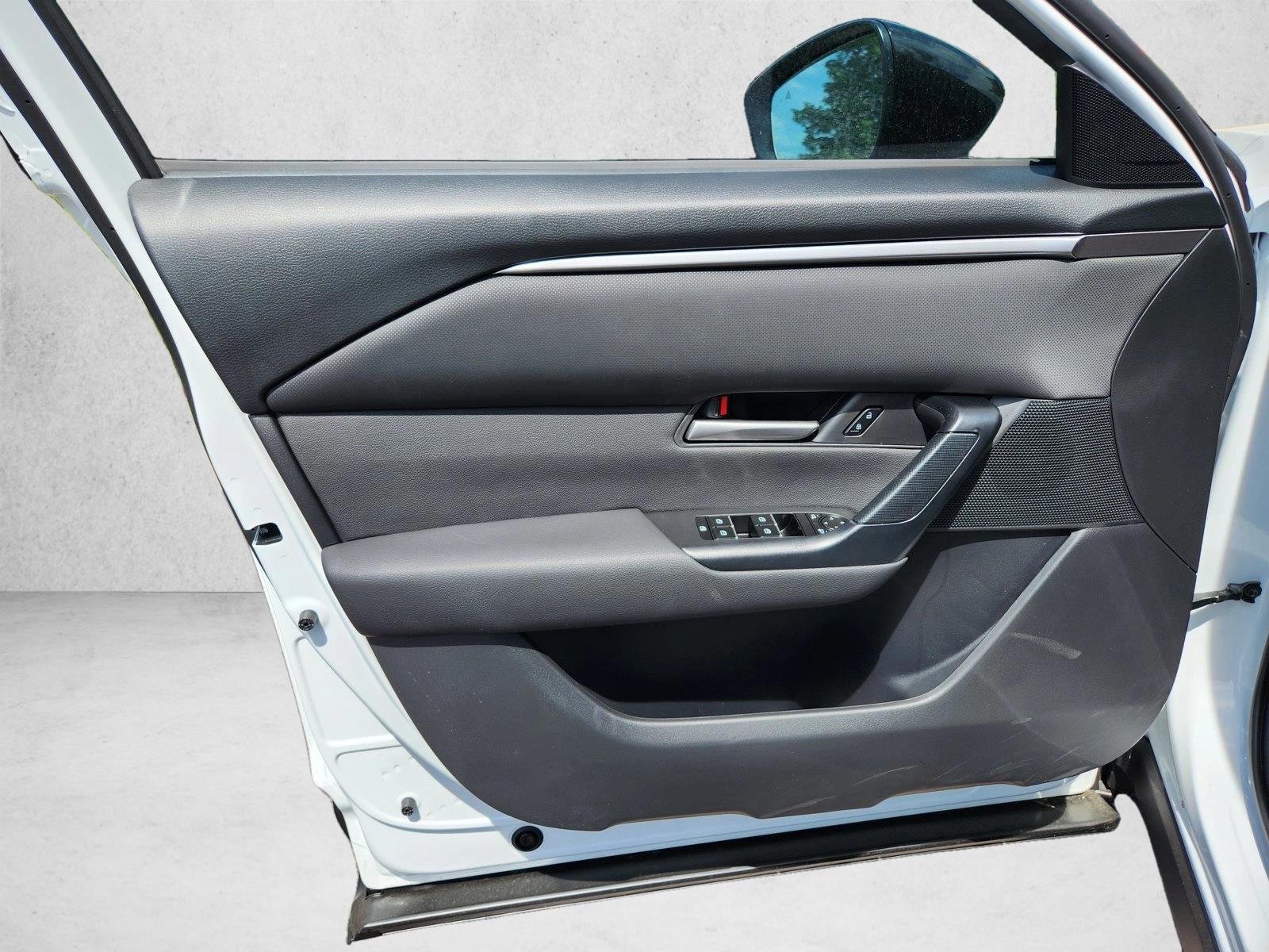 New 2026 Wind Chill Pearl Mazda Preferred AWD image 11
