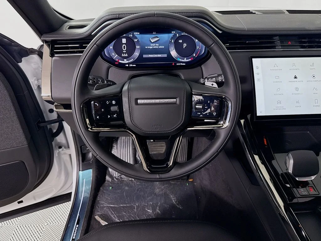 Certified Used 2025 White Land Rover Dynamic SE image 25