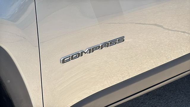 Used 2022 Silver Jeep Limited image 6