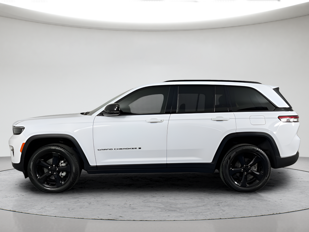 Used 2024 White Jeep Limited image 8