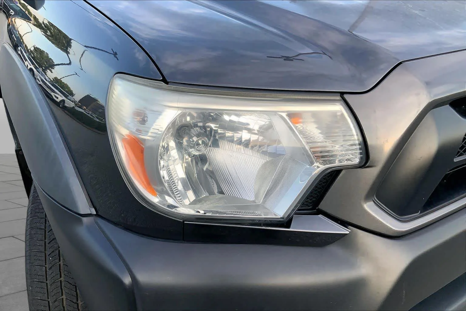 Used 2014 Magnetic Gray Metallic Toyota  image 23