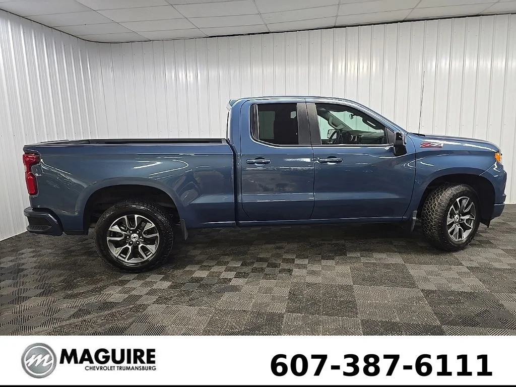 Used 2024 Blue Chevrolet RST image 2