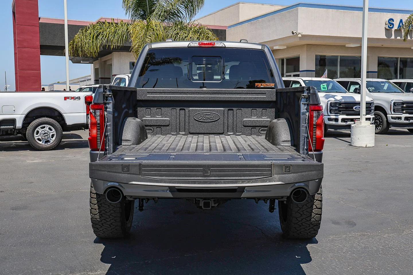 New 2026 Carbonized Gray Metallic Ford XLT image 7