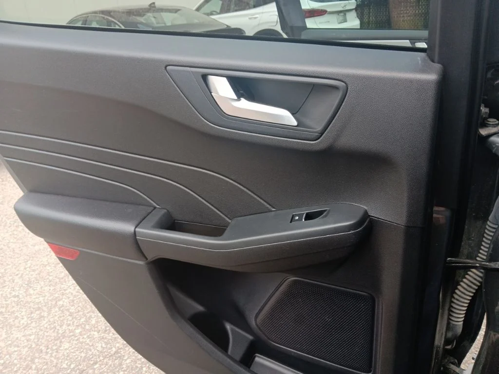 Used 2024 Carbonized Gray Metallic Ford Platinum image 34