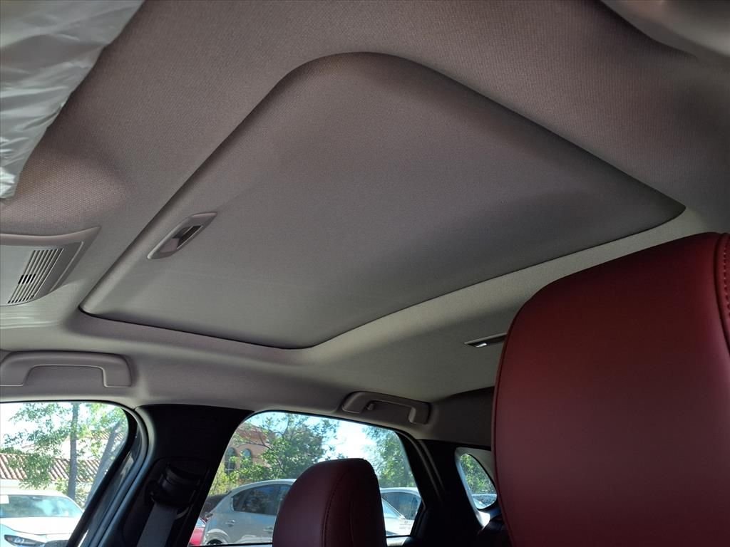 2025 Mazda CX-30 Carbon Edition - Photo 16