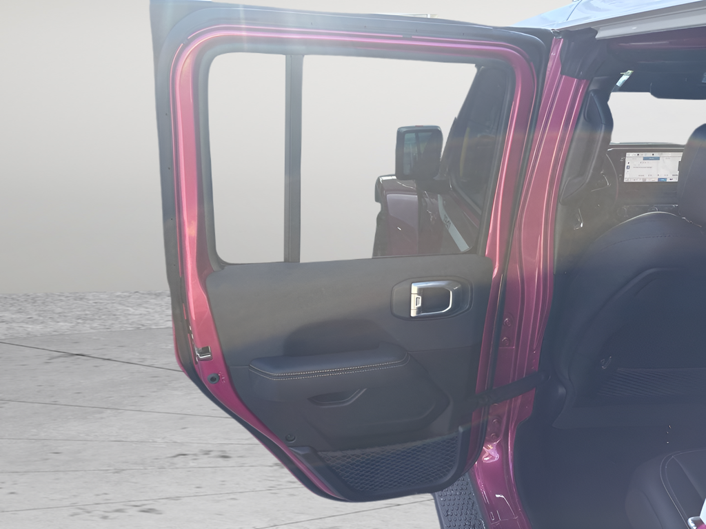 New 2026 Tuscadero Pearl-Coat Exterior Paint Jeep Sahara image 35