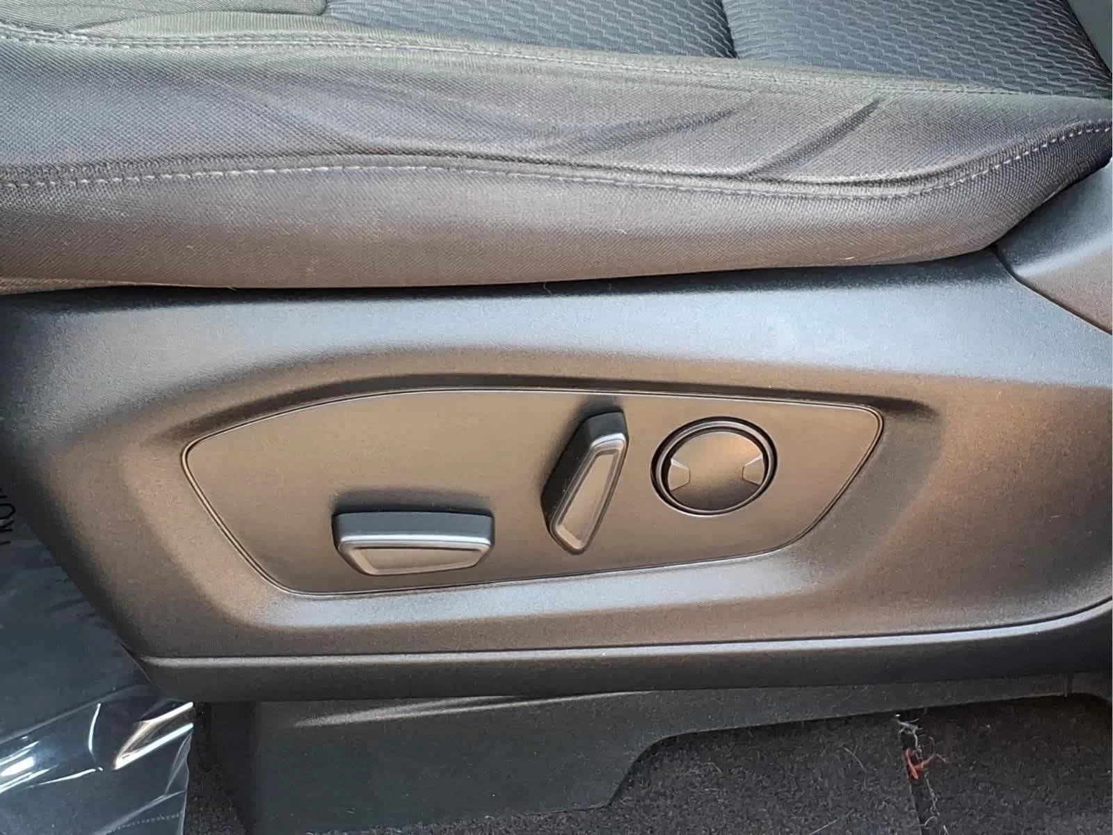 Used 2023 Forged Green Metallic Ford XLT image 17