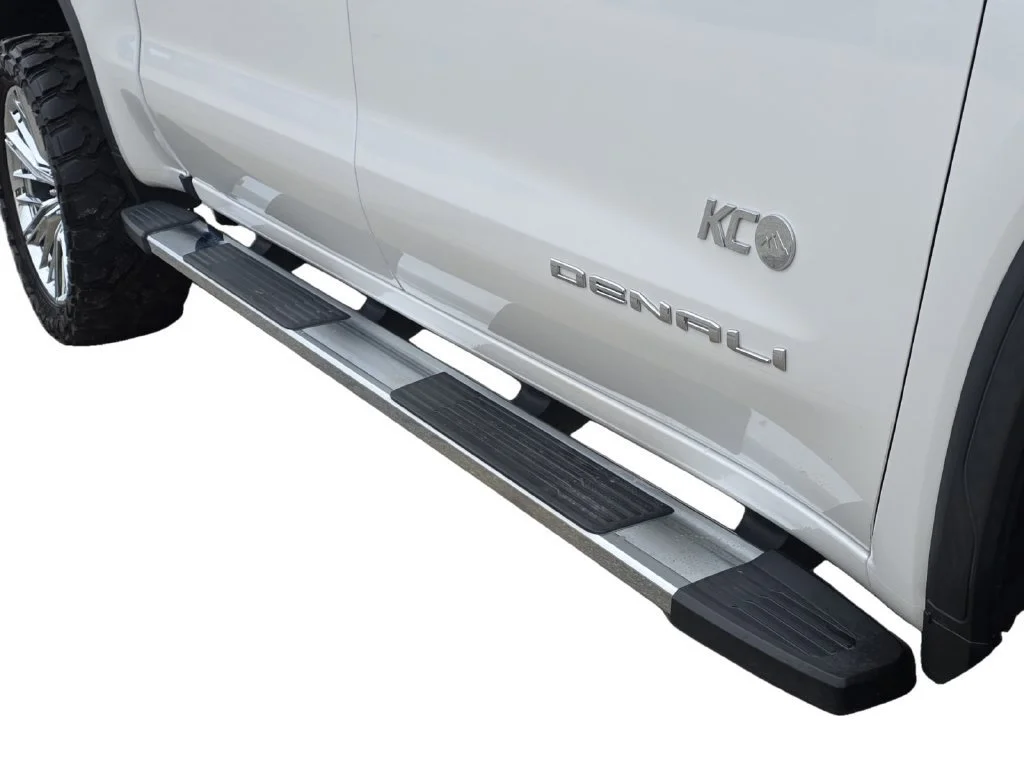 Used 2021 White GMC Denali image 19