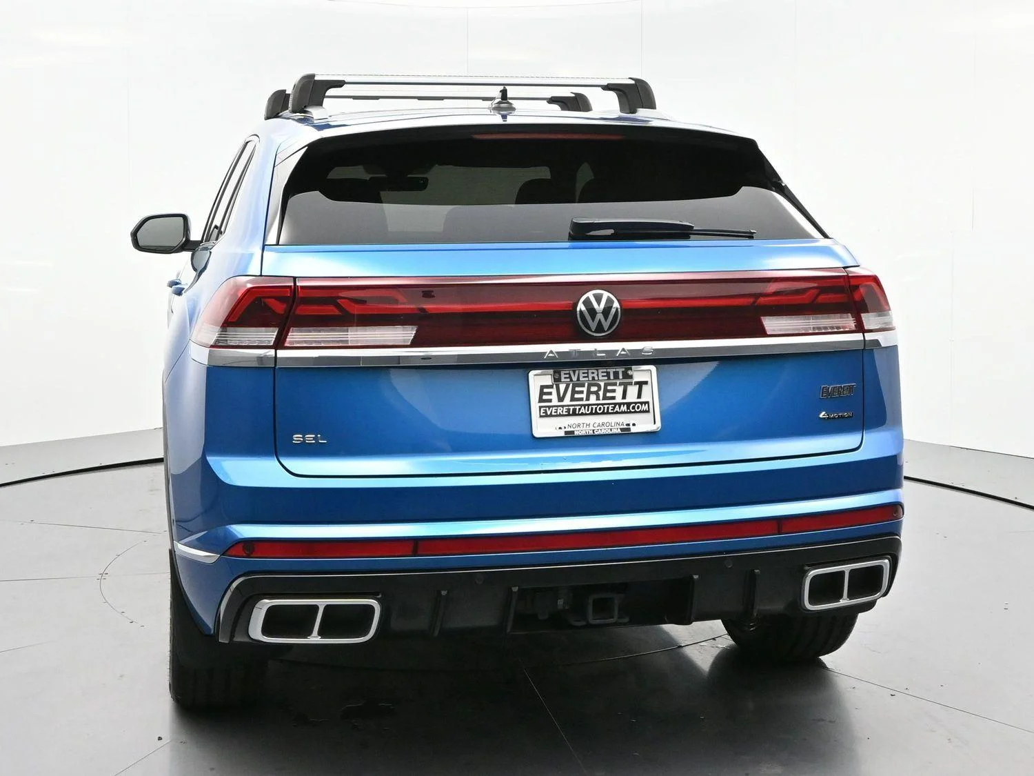 Used 2024 Kingfisher Blue Metallic Volkswagen 2.0T SEL Premium R-Line image 6