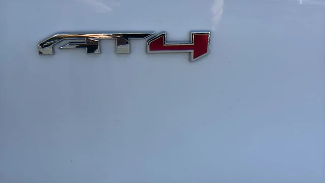 2024 GMC Terrain AT4 - Photo 9